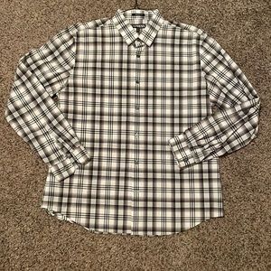 NWOT Men’s Express plaid button up in Modern fit